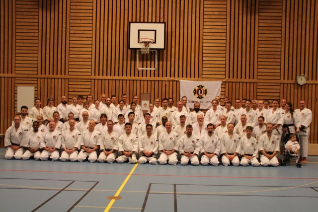 Group picture with all participants